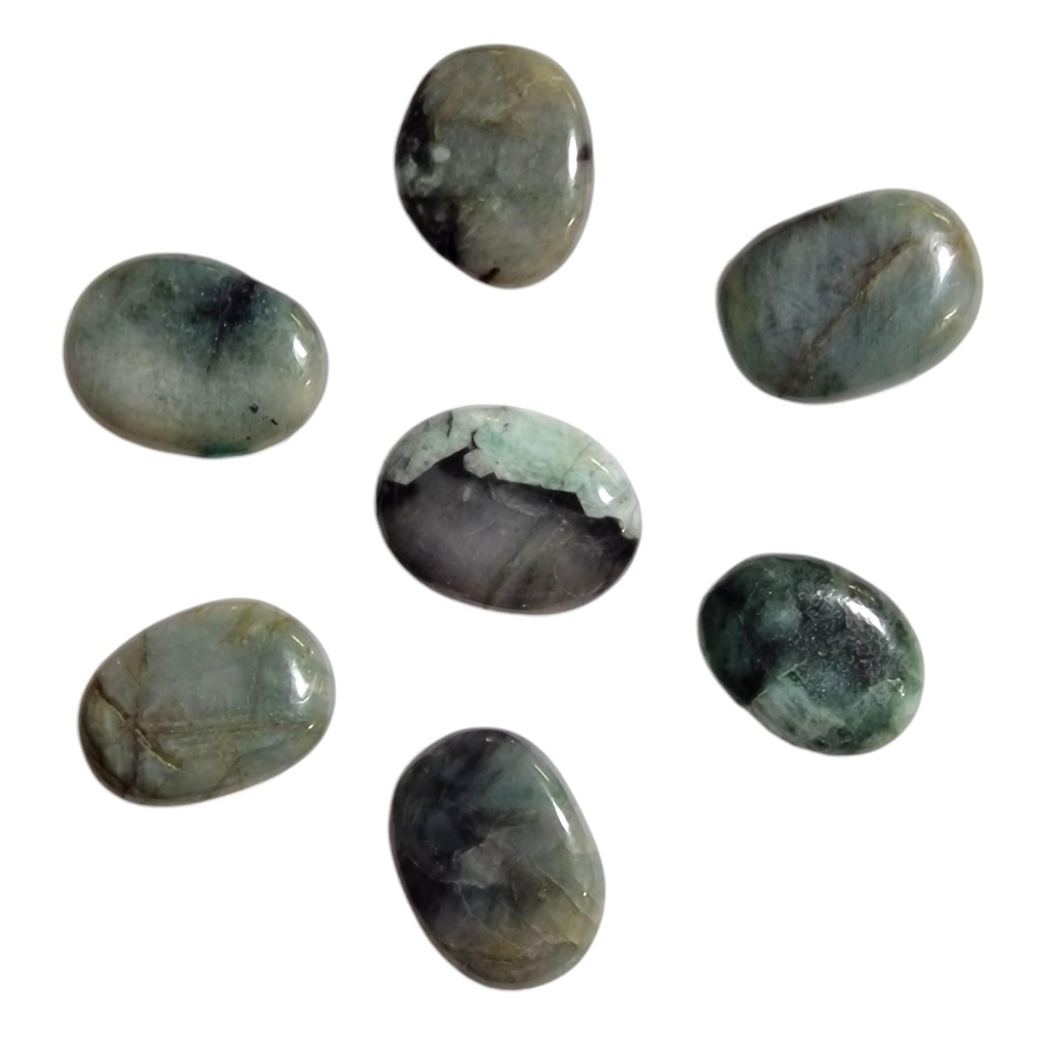 Emerald Mini Oval – a rich green crystal known for promoting love, wisdom, and emotional healing. Ideal for enhancing compassion, balance, and personal growth.